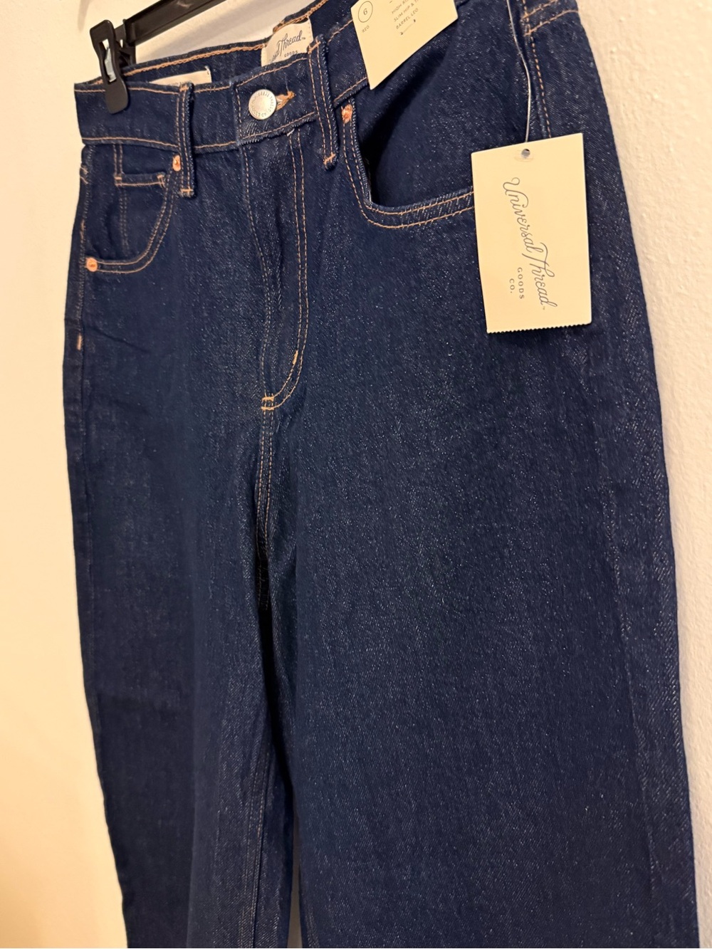 Universal Thread Easy Barrel Jean - Picture 4 of 5